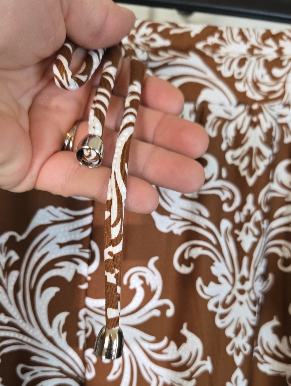 Petite Brown & White Damask Wide-Leg Pants - Picture 4 of 6